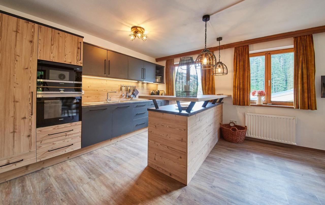 Chalet Van Den Berg Apartment Saalbach-Hinterglemm Bagian luar foto