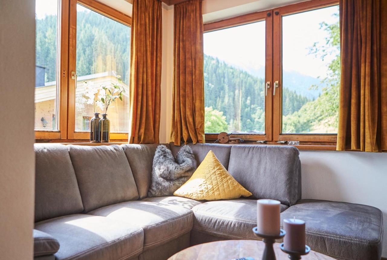 Chalet Van Den Berg Apartment Saalbach-Hinterglemm Bagian luar foto